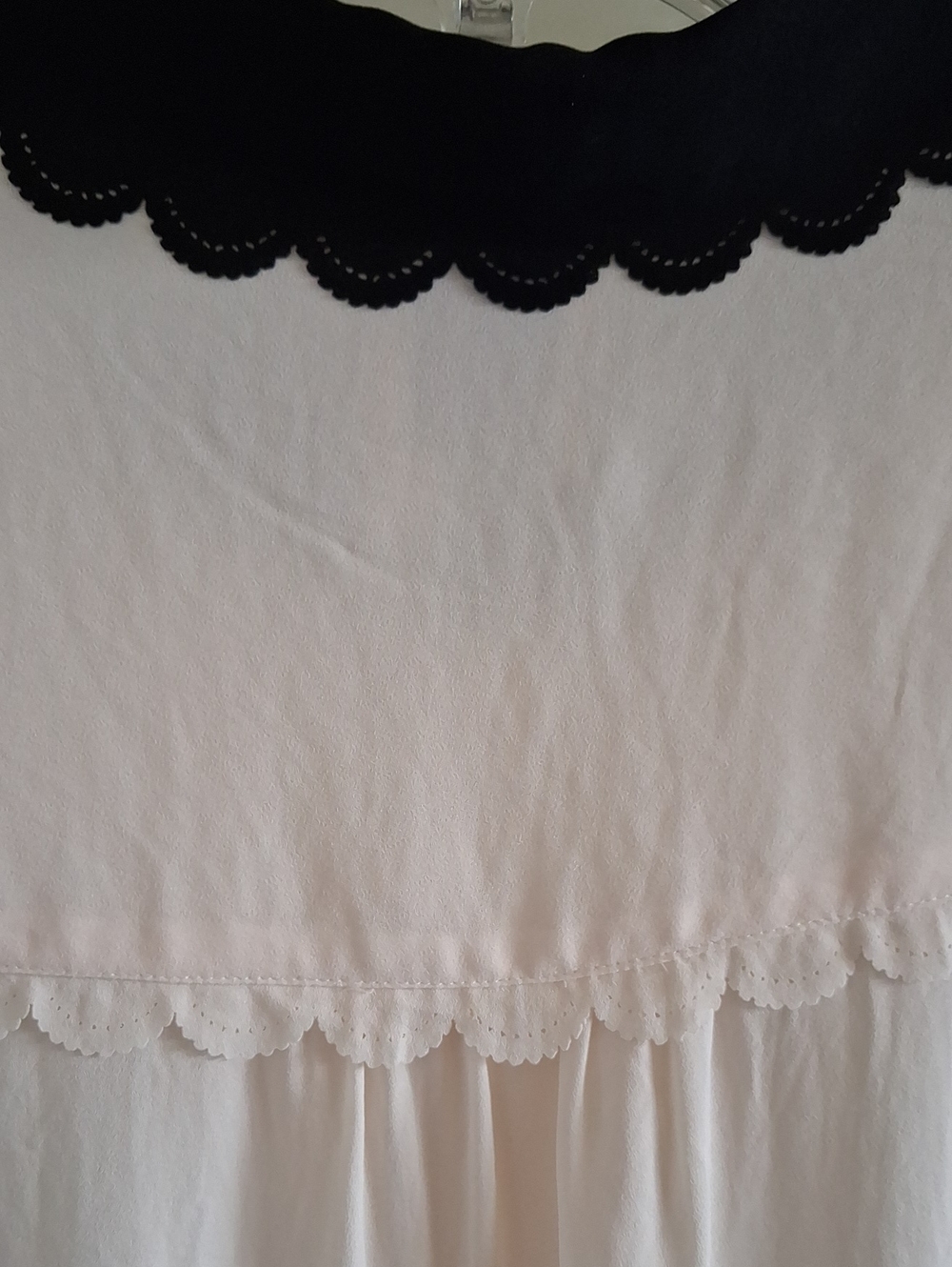 Anthropologie HD in Paris Cream & Black Scalloped Short Sleeve Blouse ** Size 12 - Picture 6 of 9